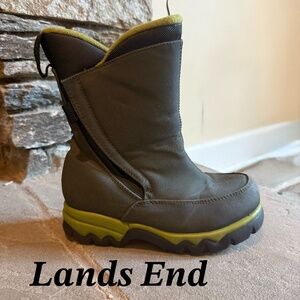 Lands End snow boots Size1M